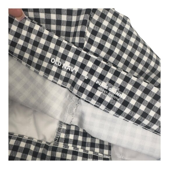 Old Navy Women High Rise Pixie Skinny Ankle Pant SZ 8 Black/White Gingham Print - Picture 4 of 9